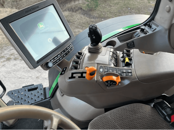  Трактор John Deere 7290R (2015)