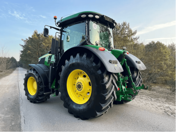  Трактор John Deere 7290R (2015)