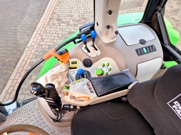 Трактор DEUTZ FAHRE AGROTRON 6130.4 (2015)