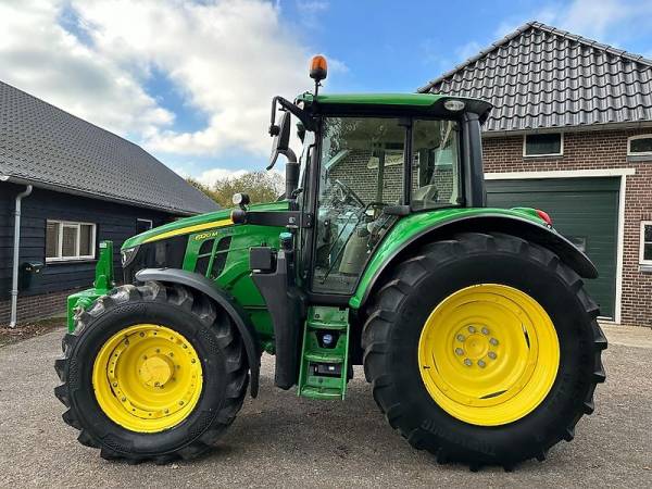 Трактор John Deere 6120M (2020)