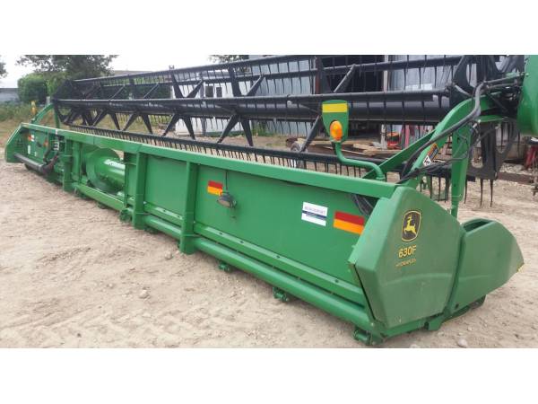 Жатка John Deere 630F