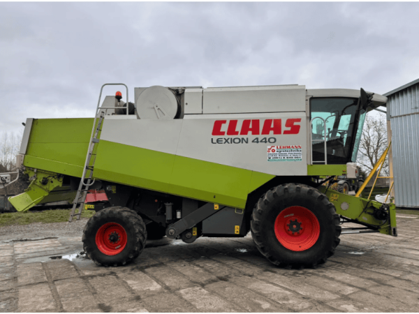 Комбайн Claas Lexion 440 (2003)