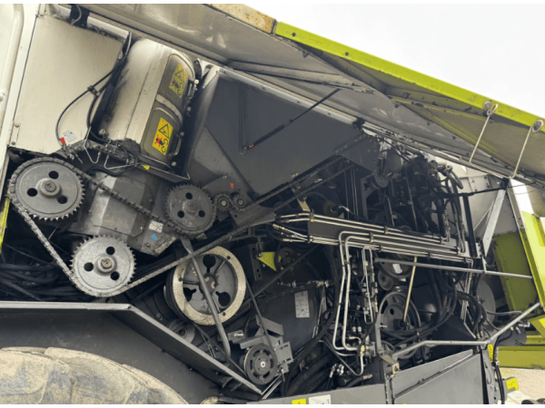 Комбайн Claas Lexion 440 (2003)