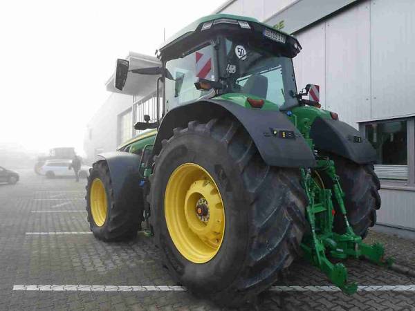 Трактор John Deere 8R 370 (2023)