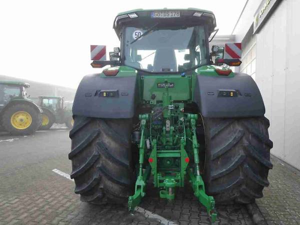 Трактор John Deere 8R 370 (2023)