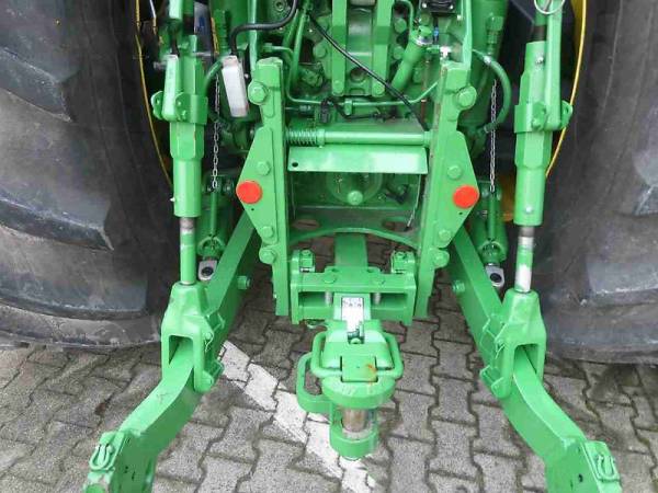 Трактор John Deere 8R 370 (2023)