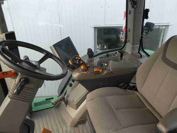 Трактор John Deere 8R 370 (2023)