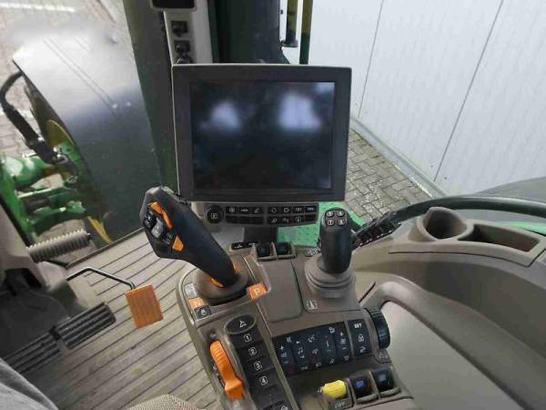 Трактор John Deere 8R 370 (2023)