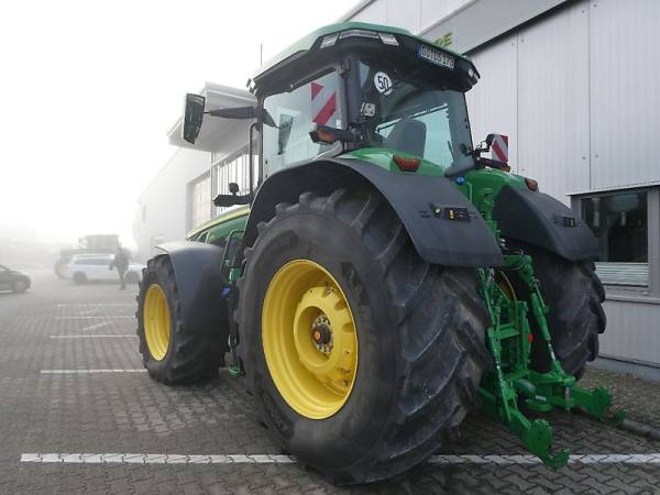 Трактор John Deere 8R 370 (2023)