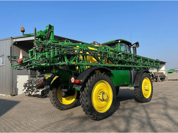 Самохідний обприскувач John Deere r4040i (2015)