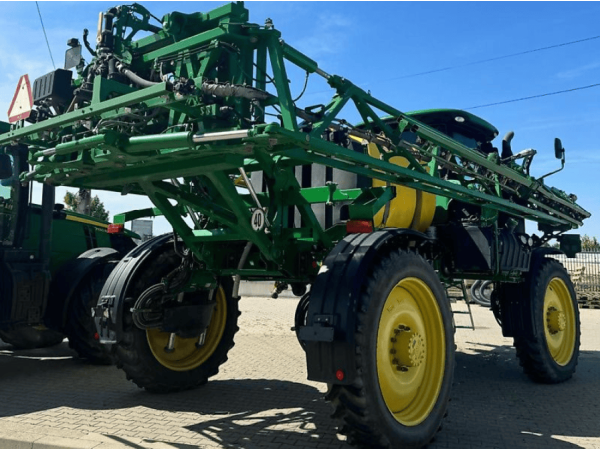 Самохідний обприскувач John Deere R4030 (2017)