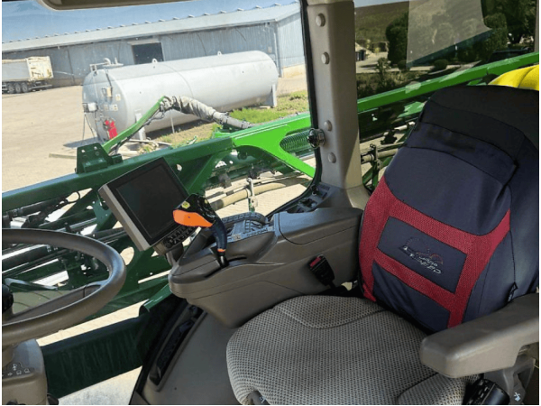 Самохідний обприскувач John Deere R4030 (2017)