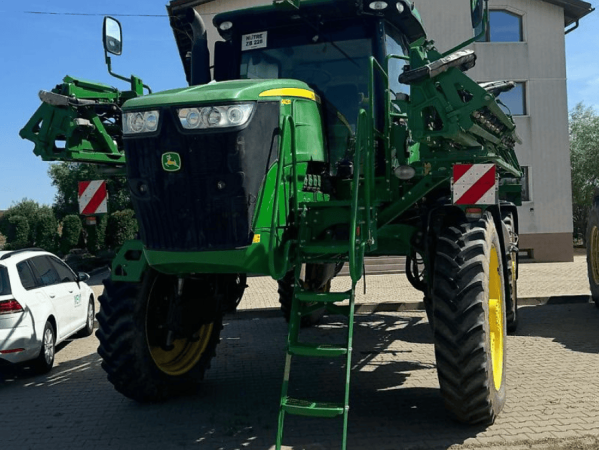 Самохідний обприскувач John Deere R4030 (2017)
