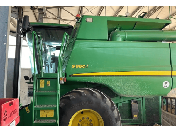 Комбайн John Deere S 560i (2010)