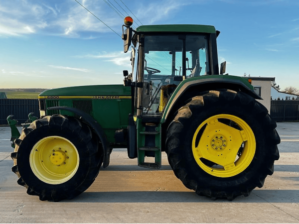 Трактор John Deere 6800 (1994)