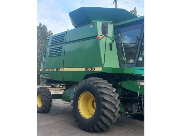 Комбайн John Deere 9500 (1996)