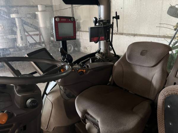 Трактор John Deere 6195R (2015)