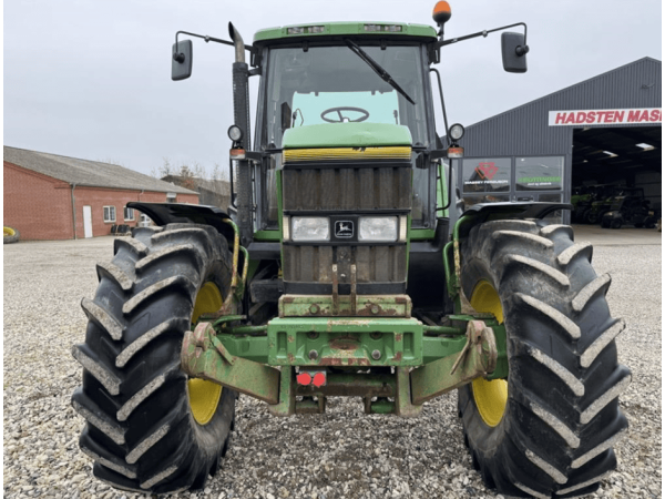 Трактор John Deere 6800 (1995)