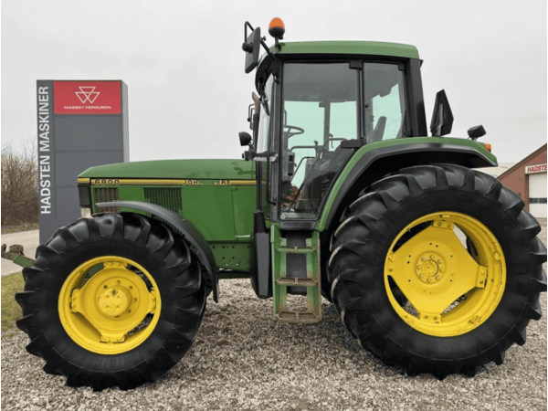 Трактор John Deere 6800 (1995)
