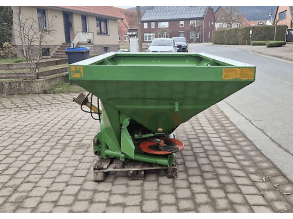 Розкидач добрив Amazone ZA-U 1001