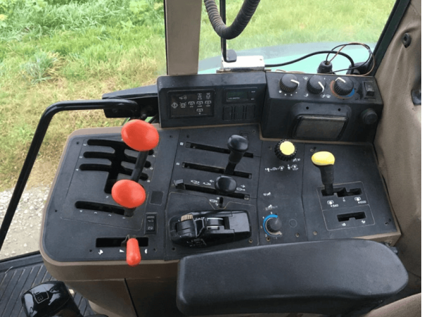 Трактор John Deere 6200 (1997)
