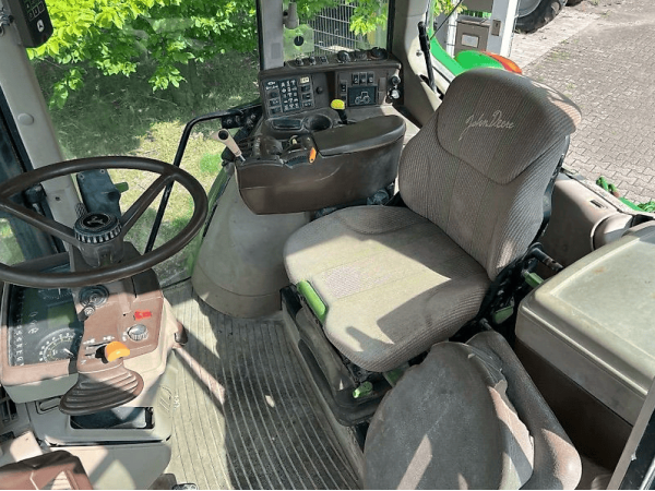 Трактор John Deere 6920 (2003)