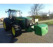 Трактор John Deere 8210