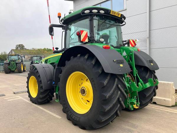 Трактор John Deere 8400R (2018)