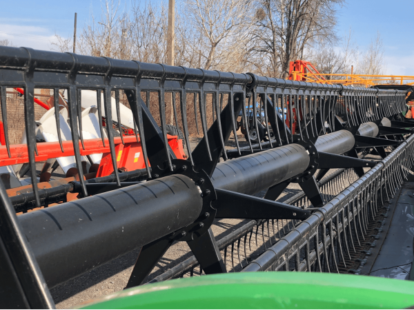 Жниварка John Deere 925F