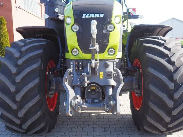 Трактор Claas Axion 920 (2023)