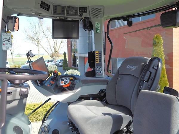 Трактор Claas Axion 920 (2023)