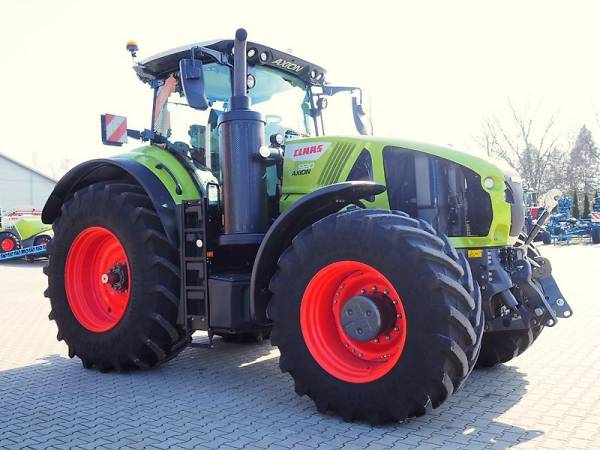 Трактор Claas Axion 920 (2023)