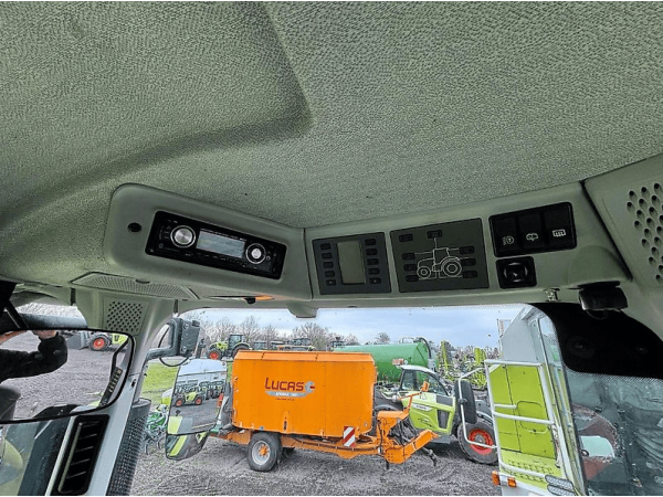 Трактор Claas Axion 830 (2018)