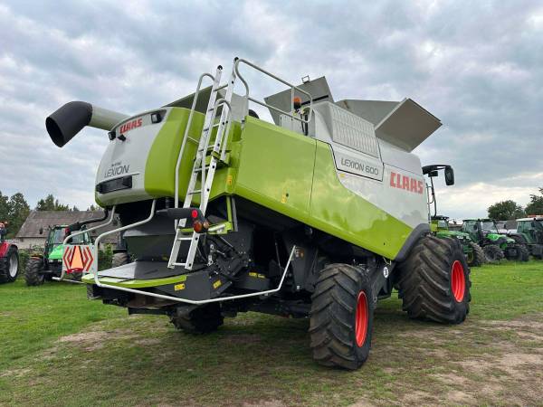 Комбайн Claas Lexion 600 (2010)