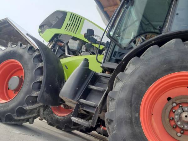 Трактор Claas Axion 850 (2008)