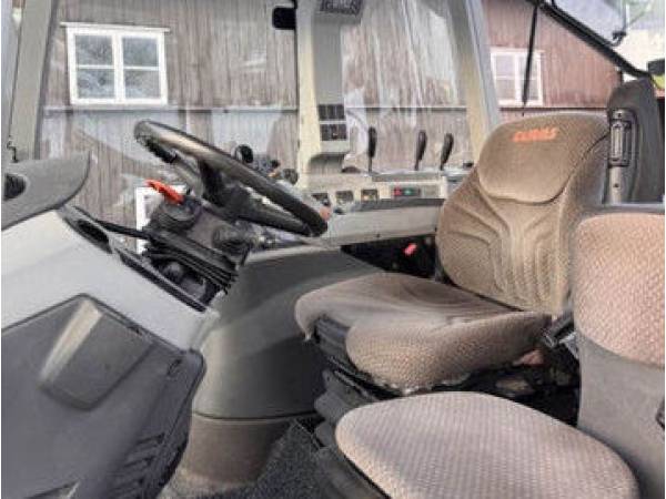 Трактор Claas Axion 830 (2009)