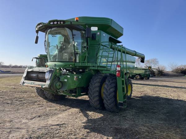 Комбайн John Deere S670 (2013)