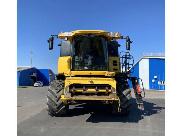Комбайн New Holland CX8090 (2011)