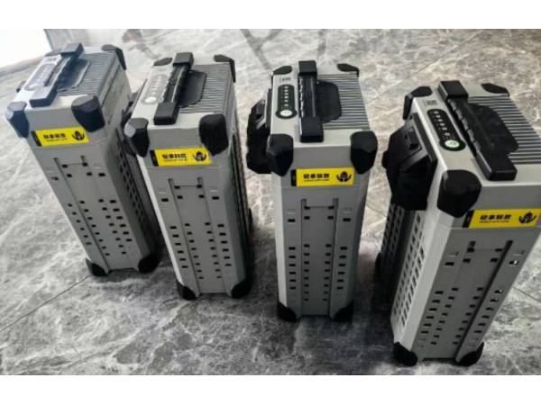 БПЛА для внесення ЗЗР XAG P100