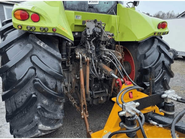 Трактор Claas Arion 640 (2012)