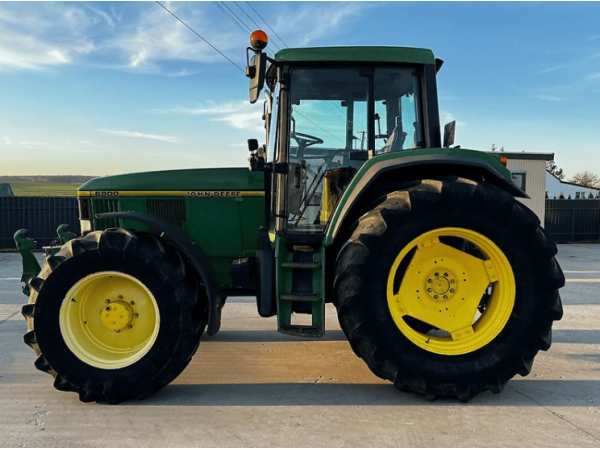 Трактор John Deere 6800 (1994)