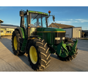Трактор John Deere 6800