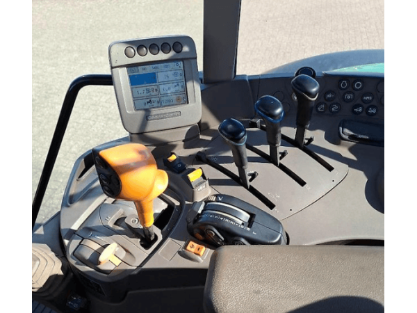 Трактор John Deere 6430 (2011)