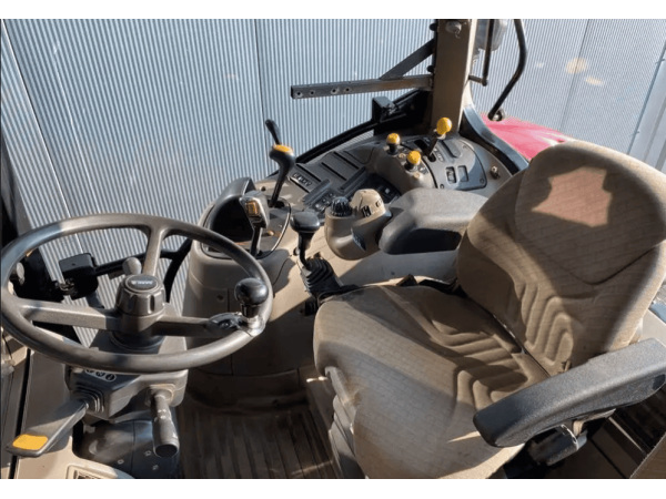 Трактор Case IH Mx 135 (2006)