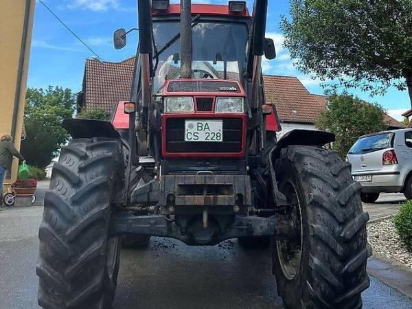Трактор Case IH  4230 