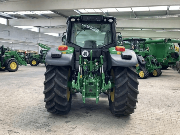 Трактор John Deere 6120M (2023)