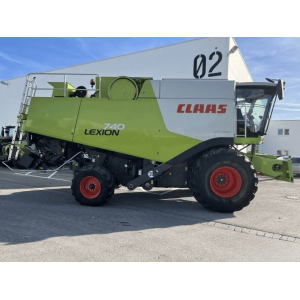 Комбайн Claas Lexion 740 (2010)