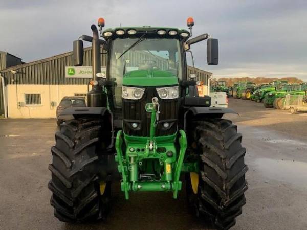 Трактор John Deere 6215R (2020)