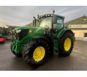 Трактор John Deere 6215R