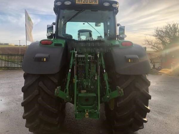 Трактор John Deere 6215R (2020)
